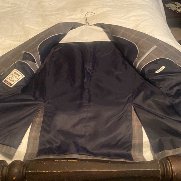 Jos a Bank tailored Sports Coat. Size 40S. Great Condition. - Picture 2 of 5